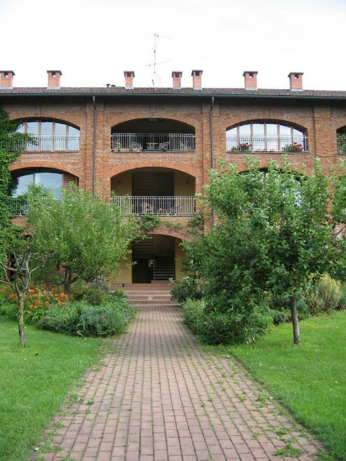 Cascina Radice Bed & Breakfast Arluno Exterior photo