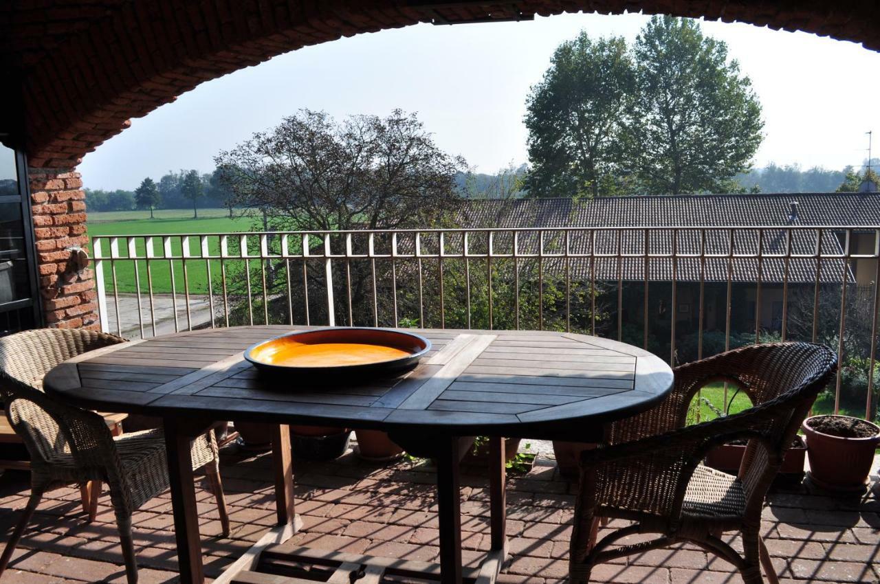 Cascina Radice Bed & Breakfast Arluno Exterior photo